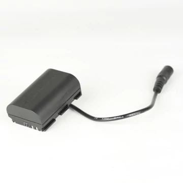 LP-E6 / AC adapter