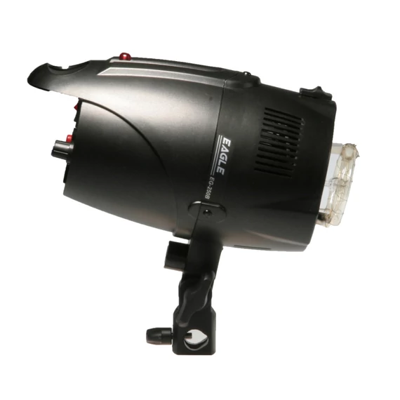 Eagle 300 stúdióvaku
