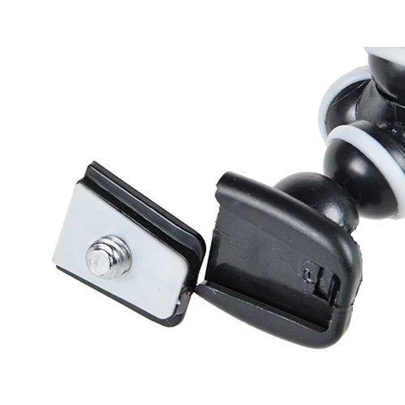 CW Tripod 10