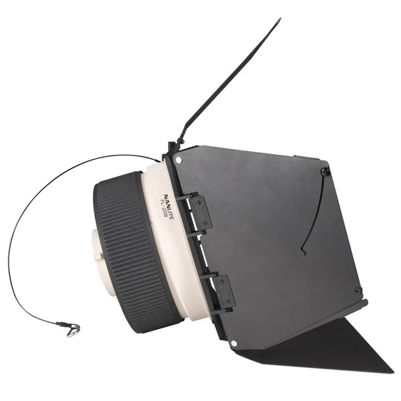 NANLITE FL-20G Fresnel lencse Bowens bajonettel (with barndoor)