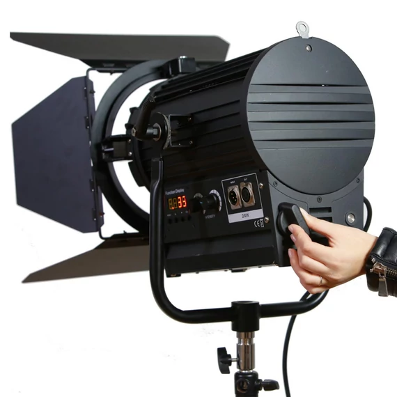 CineWare LED Fresnel Spot Light 200W