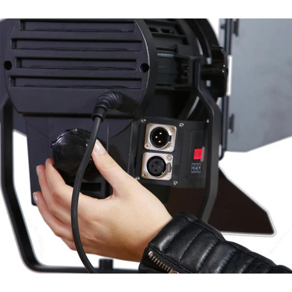 CineWare LED Fresnel Spot Light 70W