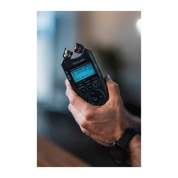 Tascam DR-40X hangrögzítő