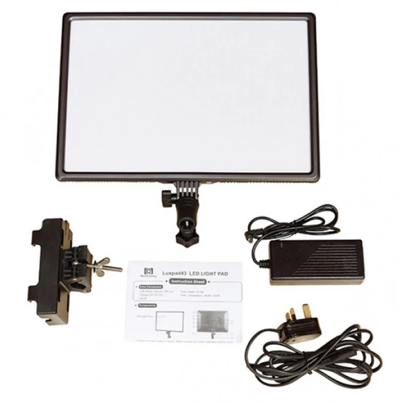 NanGuang Luxpad-43 kit2 – 2-es lámpa szett állvánnyal