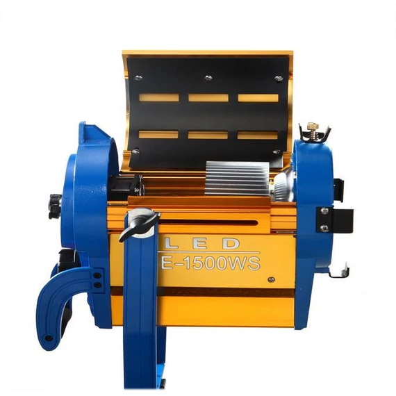 CineWare Led Fresnel 1500W